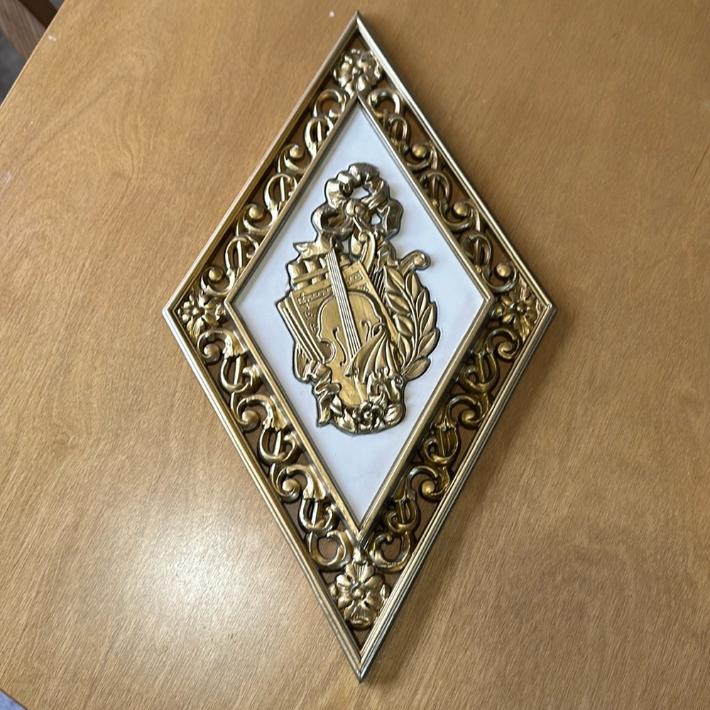 5/$25 Vintage MCM Dart Ind. Diamond plaque